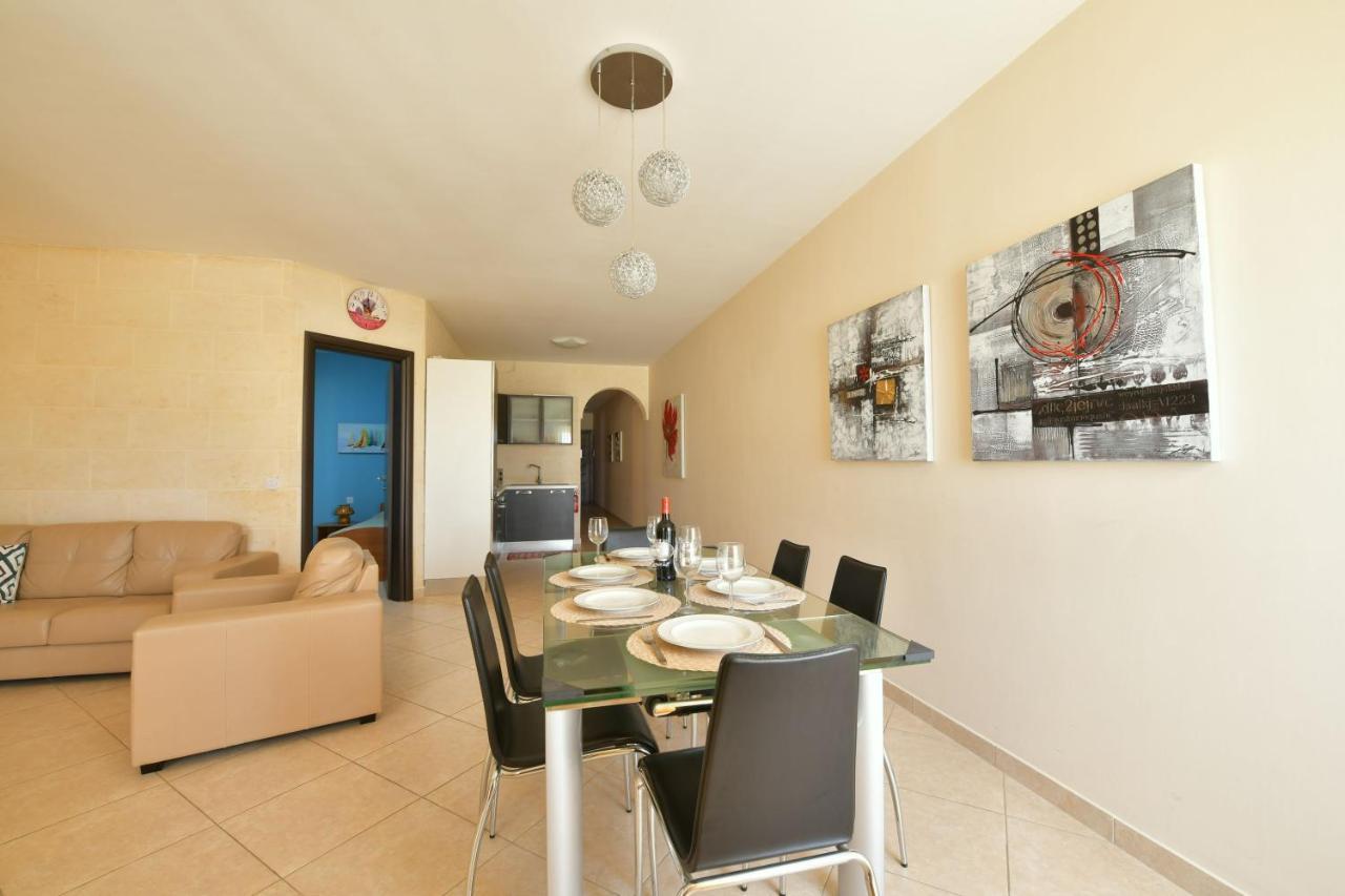 Gozo Spacious With Large Communal Pool * Qala