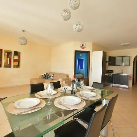 Gozo Spacious Apartment With Large Communal Pool Qala Exterior photo