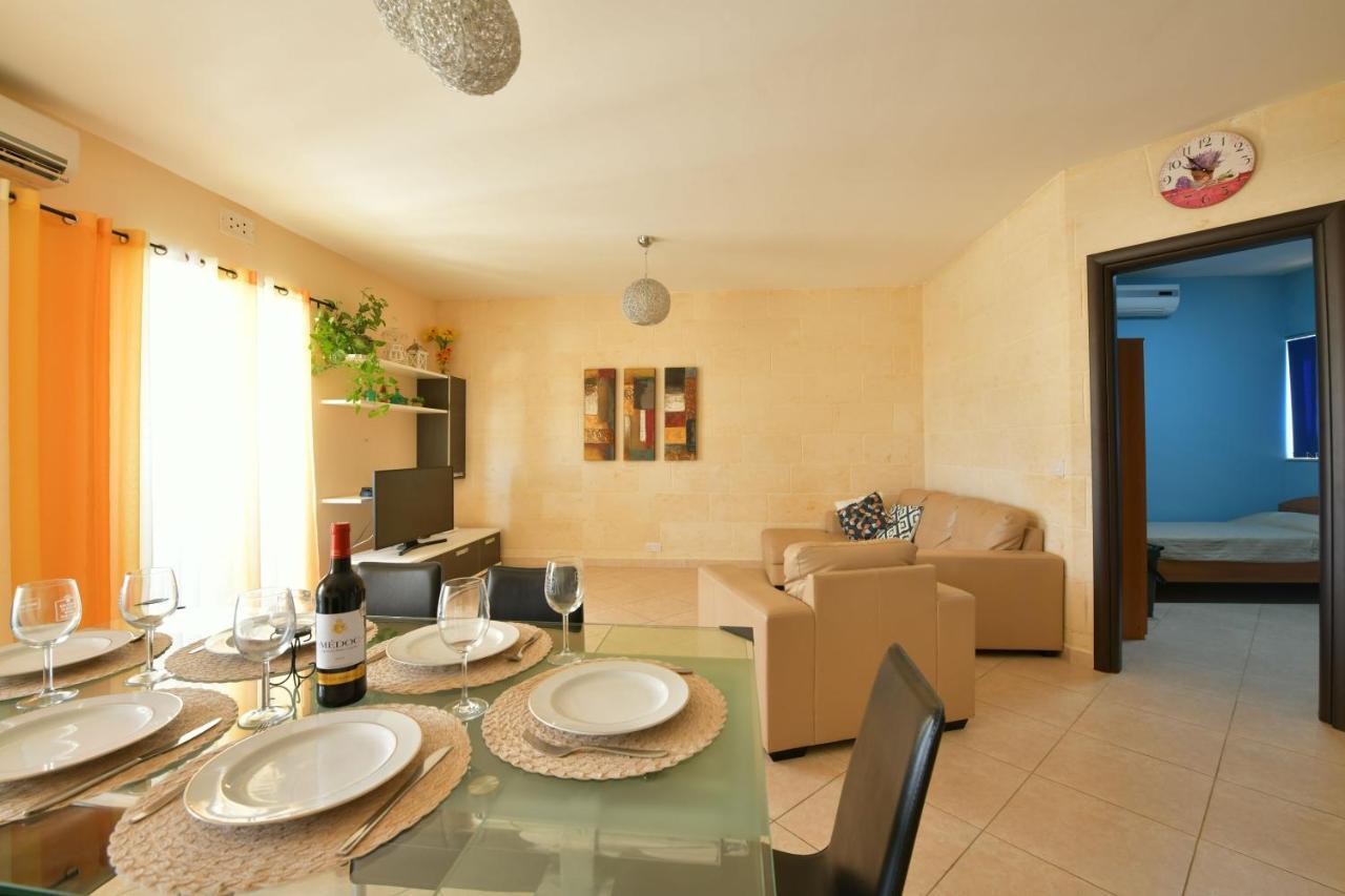 Gozo Spacious With Large Communal Pool Apartment *