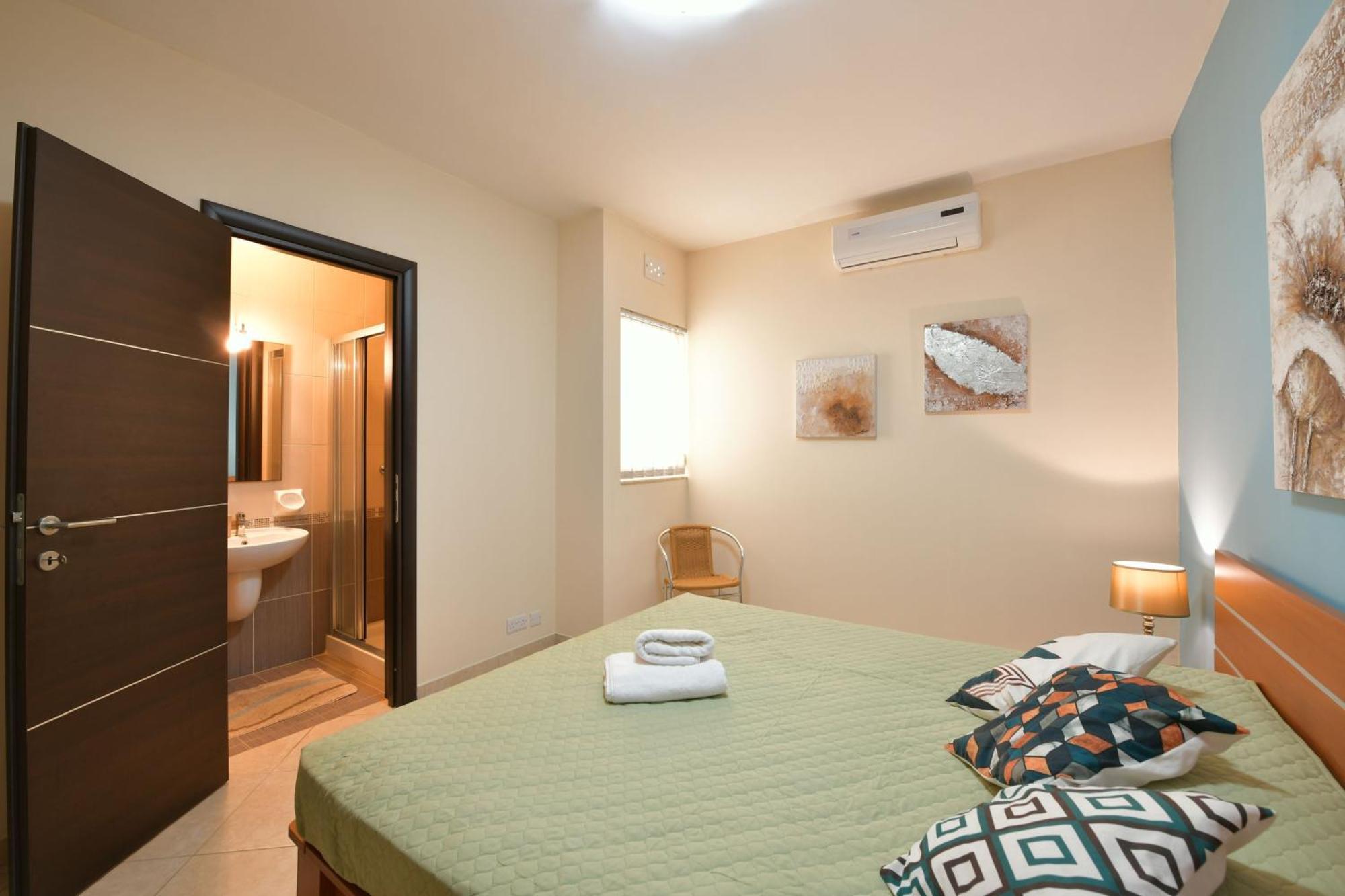 Apartment Gozo Spacious With Large Communal Pool *